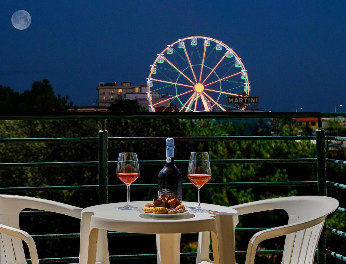 Hotel Paris Lido di Camaiore Eksteriør bilde