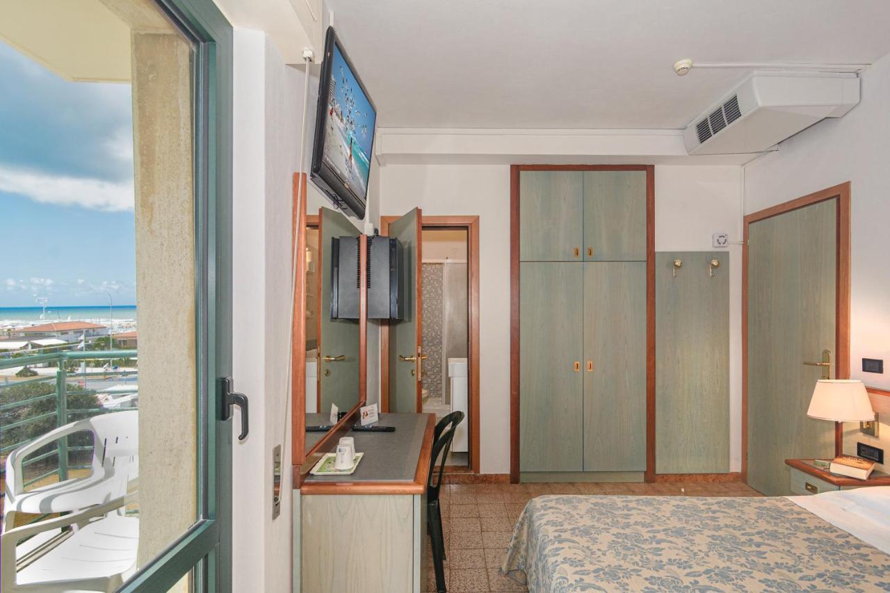 Hotel Paris Lido di Camaiore Eksteriør bilde