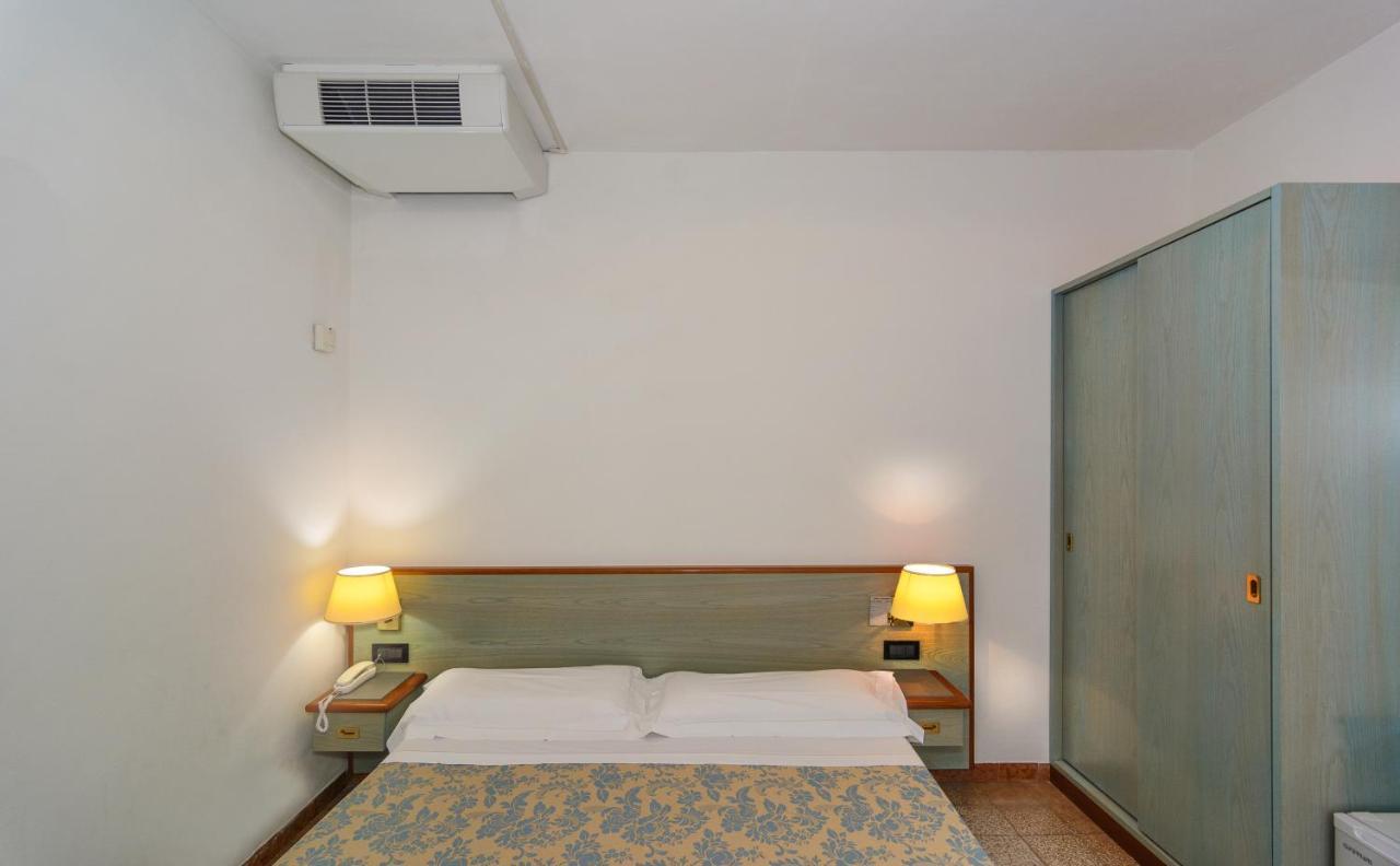 Hotel Paris Lido di Camaiore Eksteriør bilde