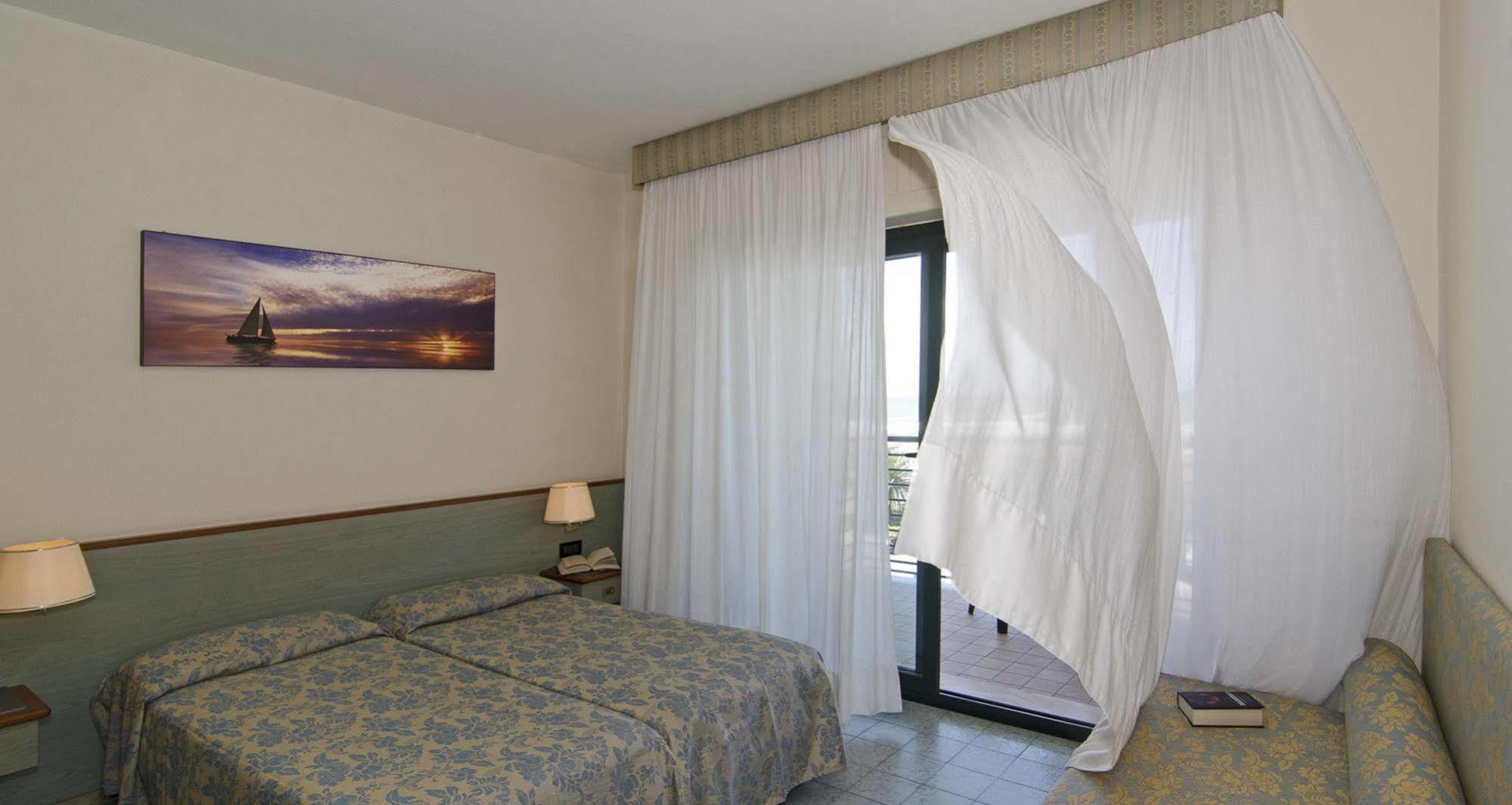 Hotel Paris Lido di Camaiore Eksteriør bilde